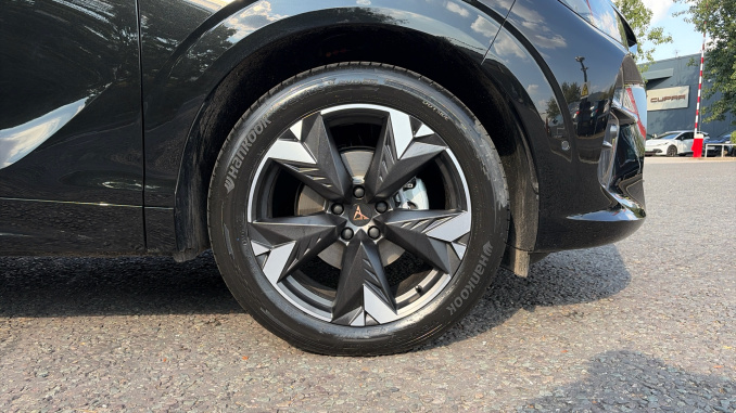 CUPRA Terramar 1.5 eTSI 150 V2 5dr DSG Petrol Hatchback - Image 5